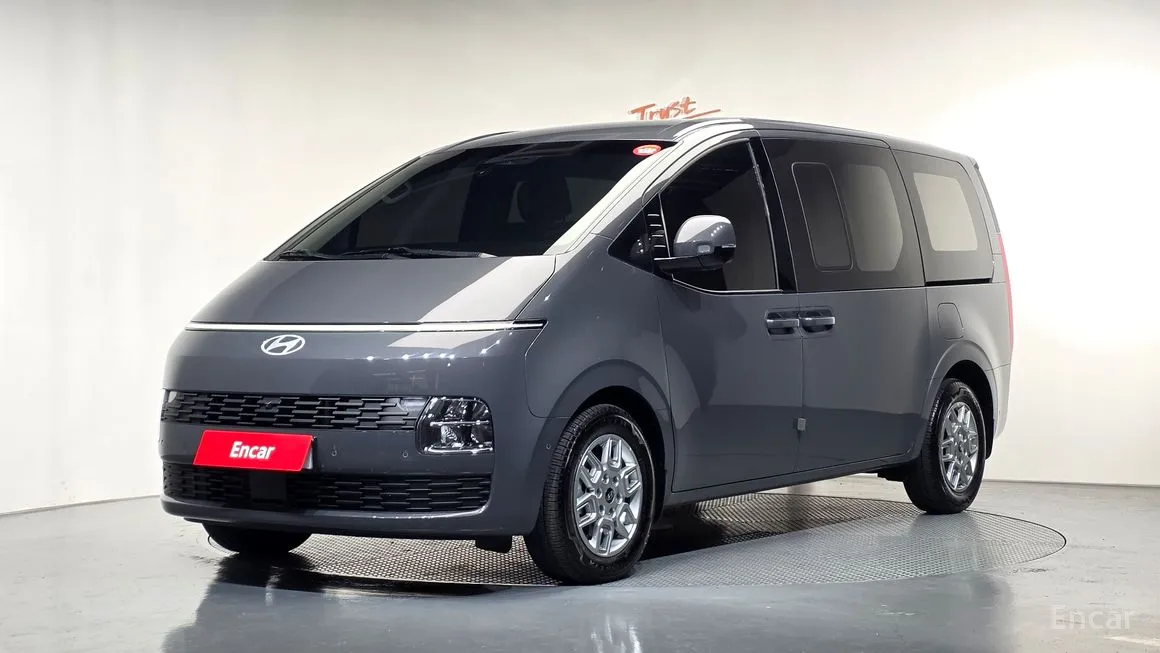 Hyundai Staria
