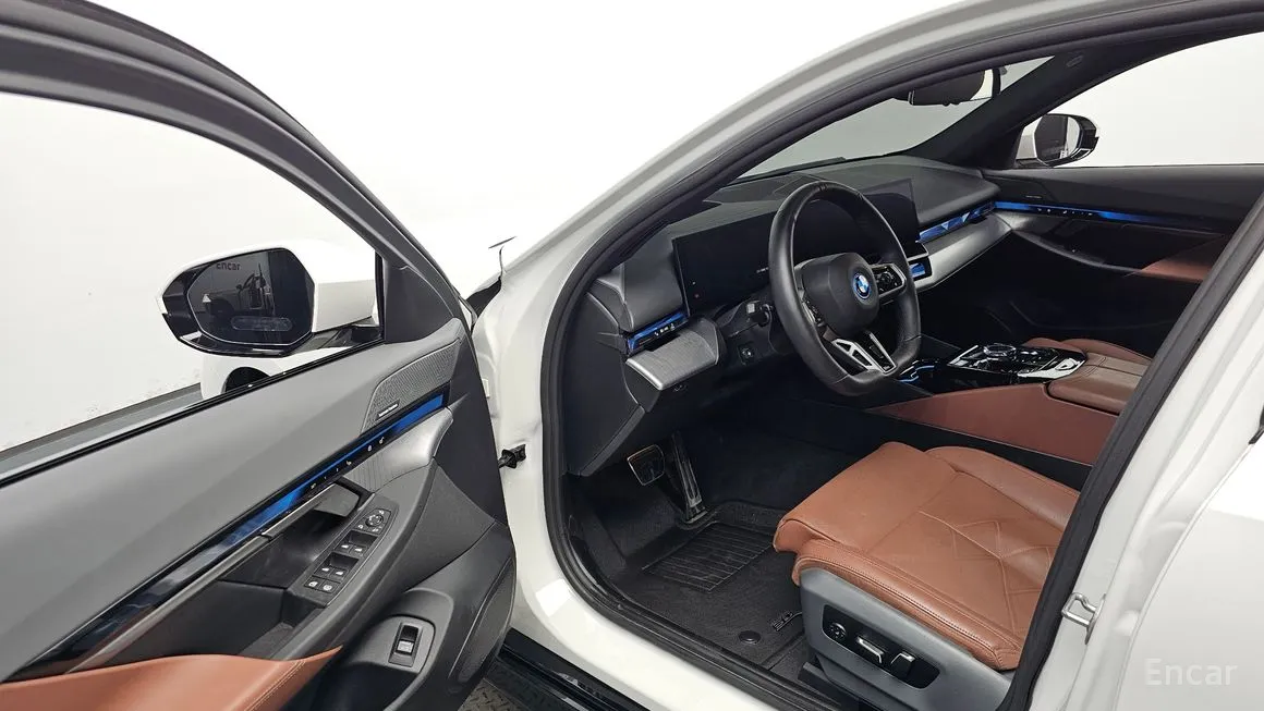 BMW i5