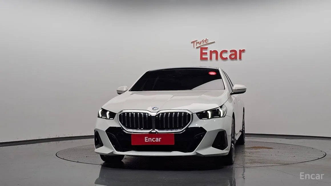 BMW i5