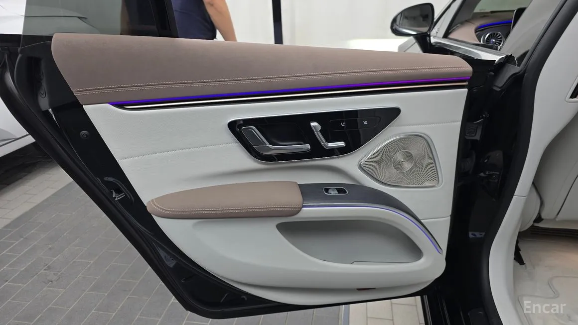 Mercedes-Benz EQS