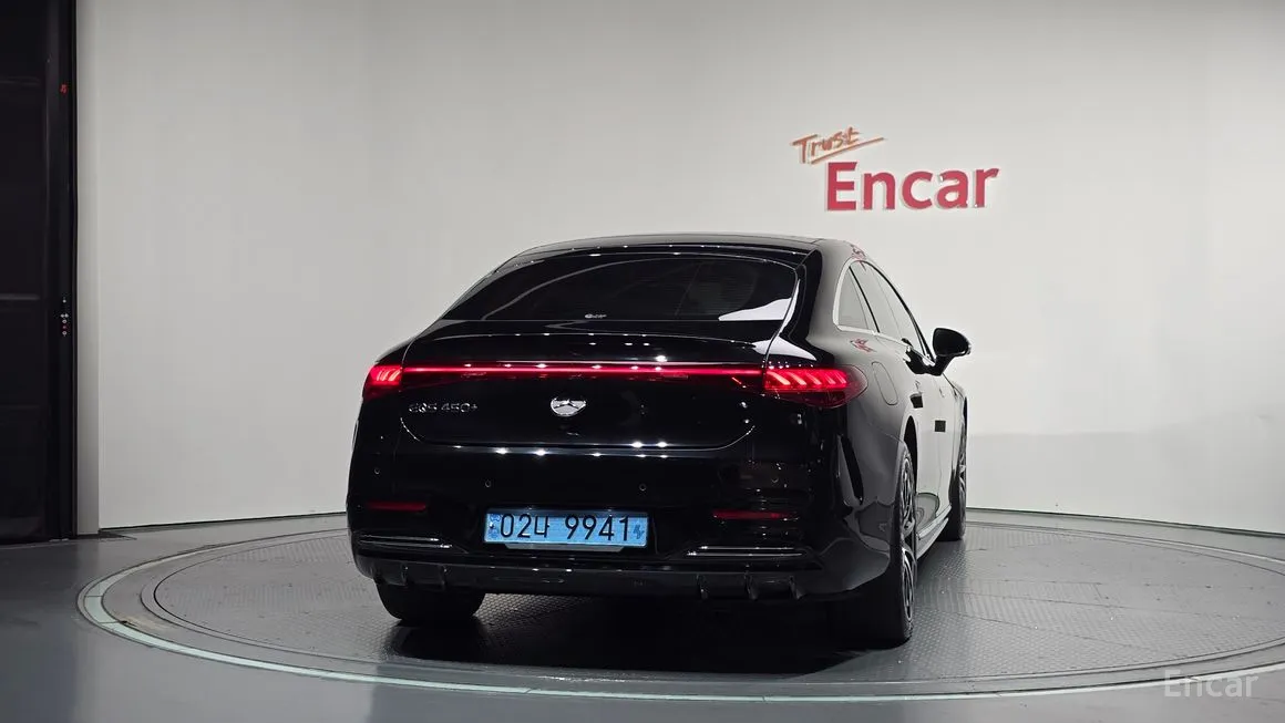 Mercedes-Benz EQS