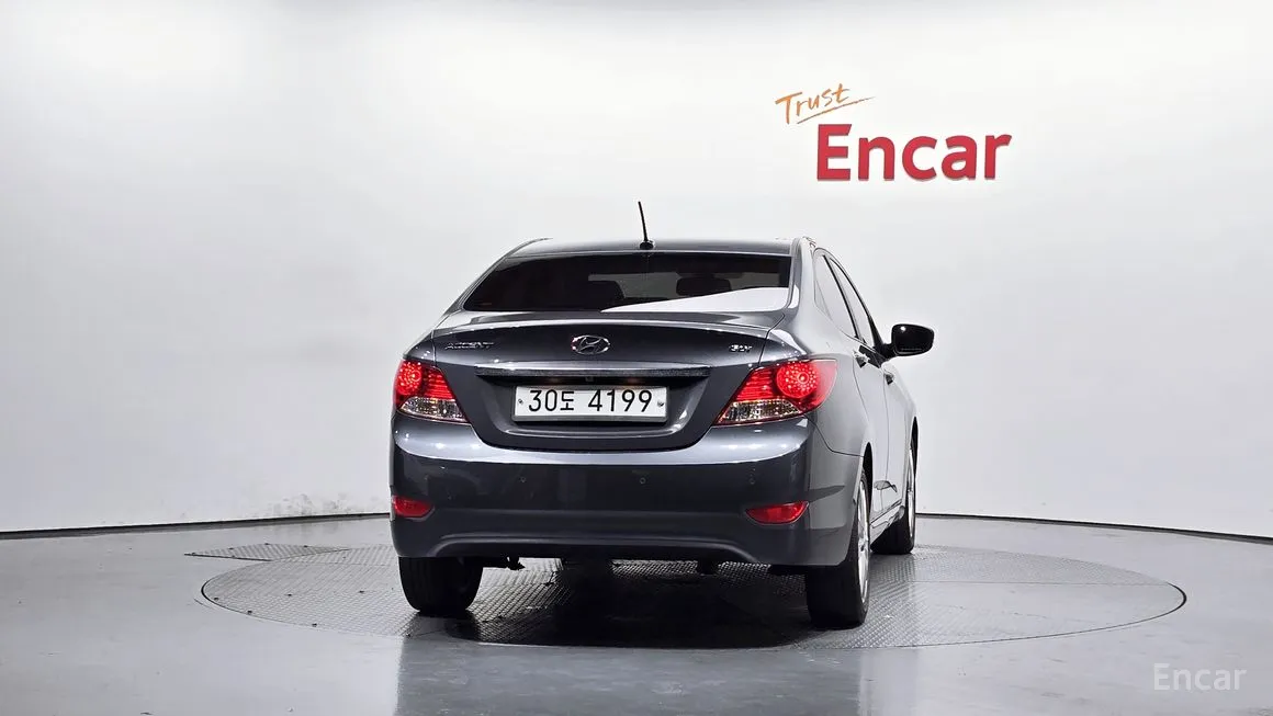 Hyundai Accent