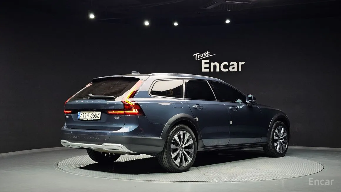 Volvo V90