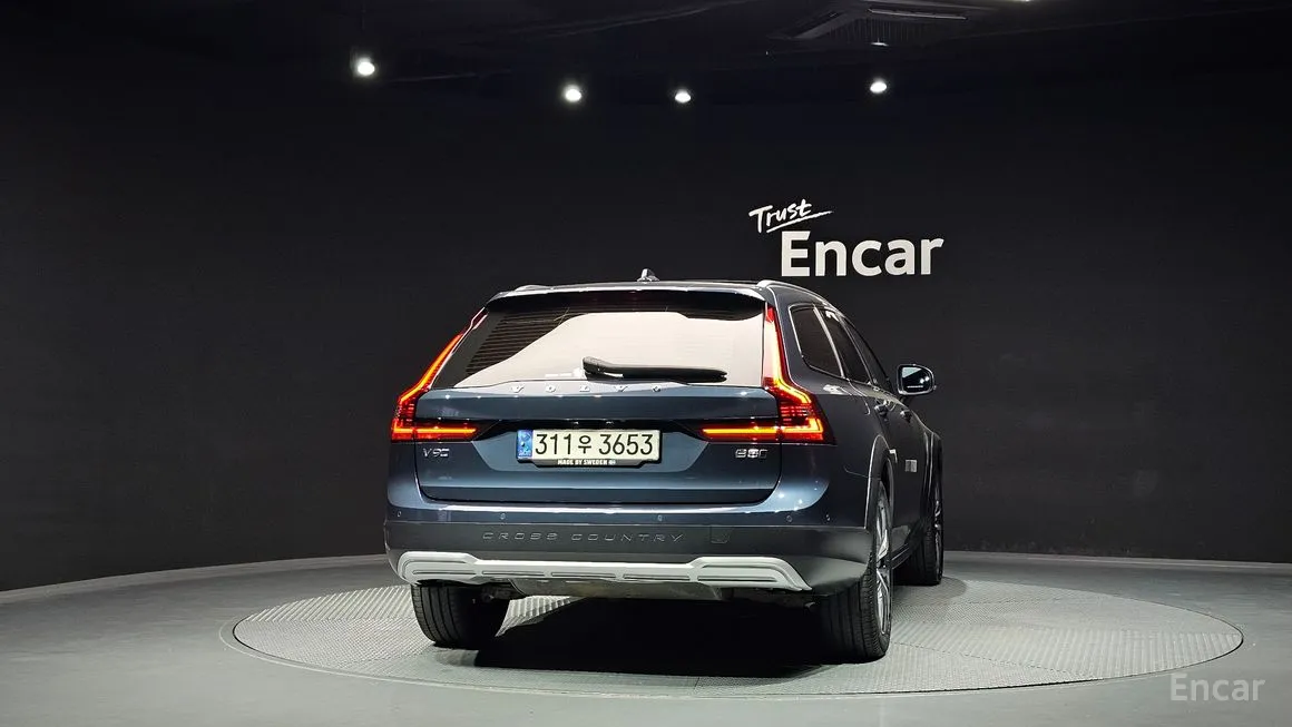 Volvo V90