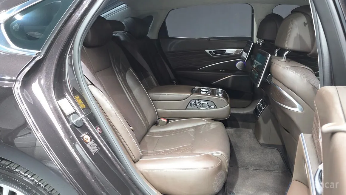 Kia K9