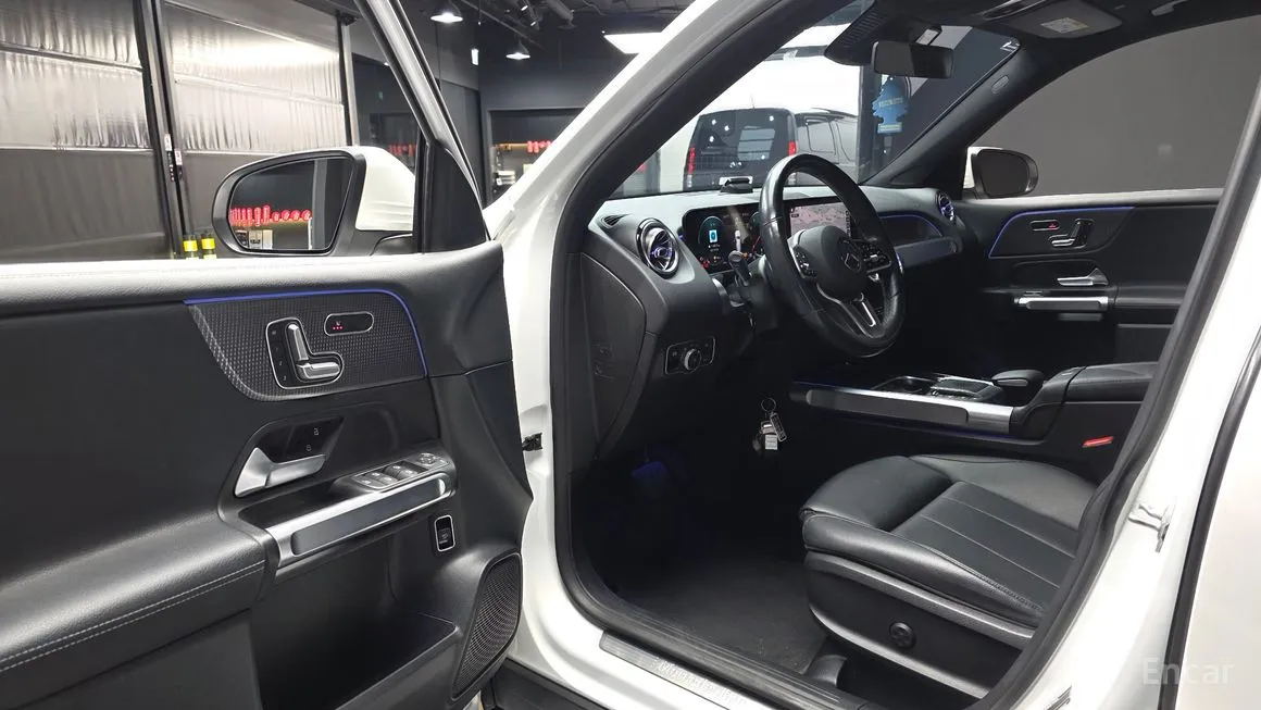 Mercedes-Benz GLB-Class