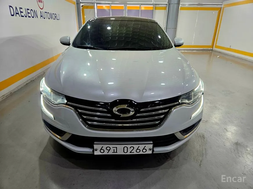 Renault SM6
