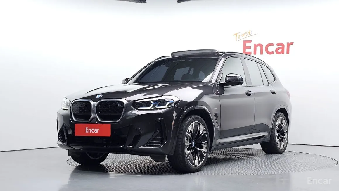 BMW iX3