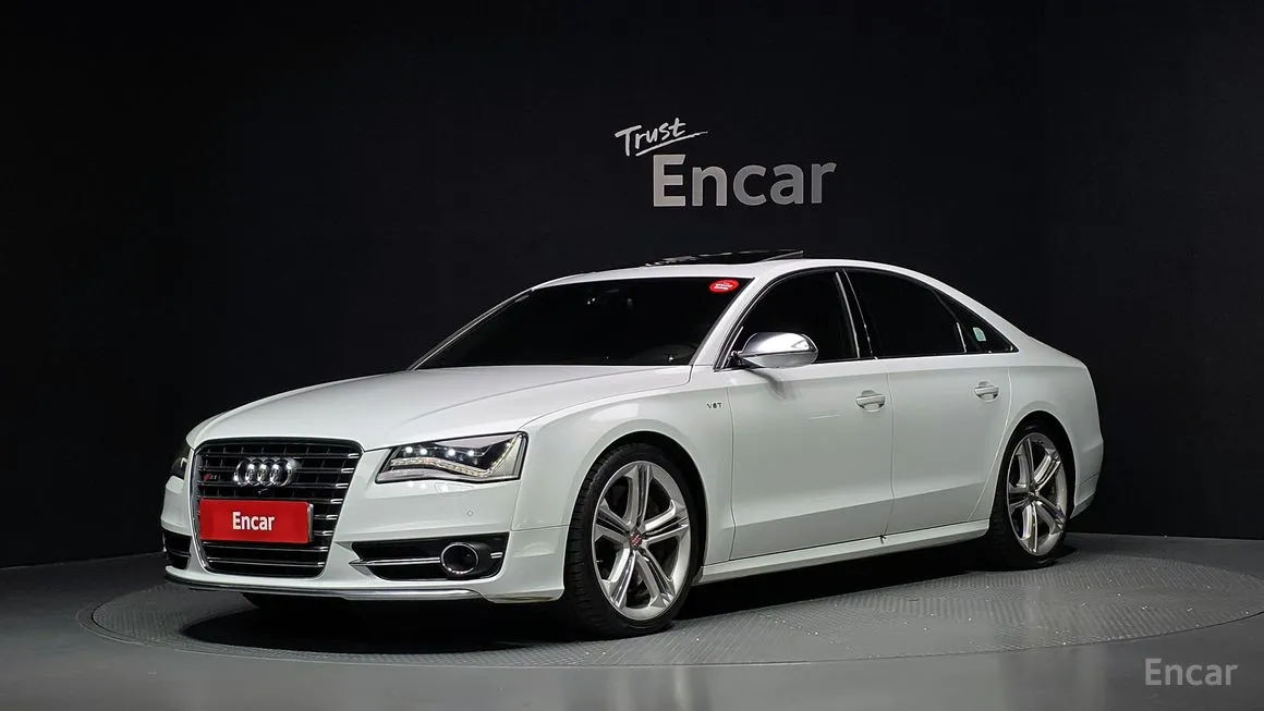Audi S8