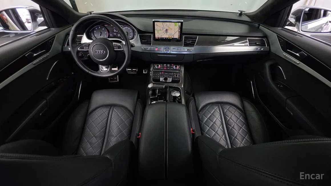 Audi S8