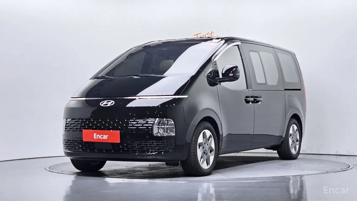 Hyundai Staria