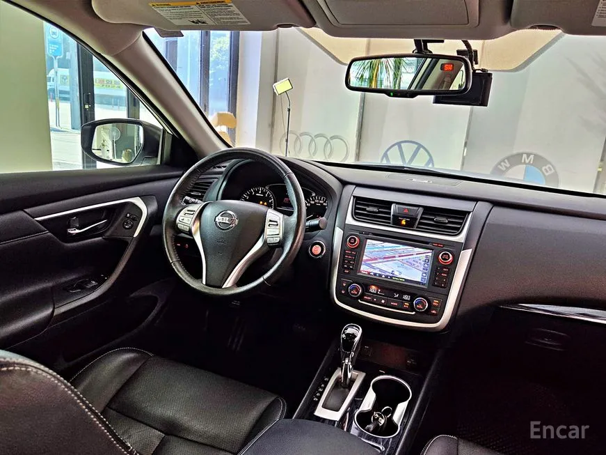 Nissan Altima