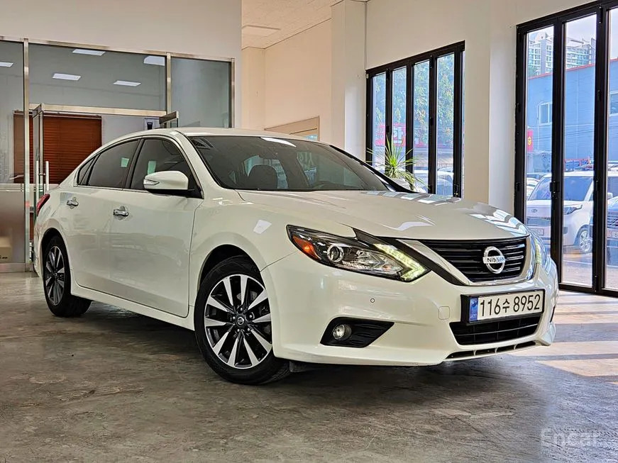 Nissan Altima