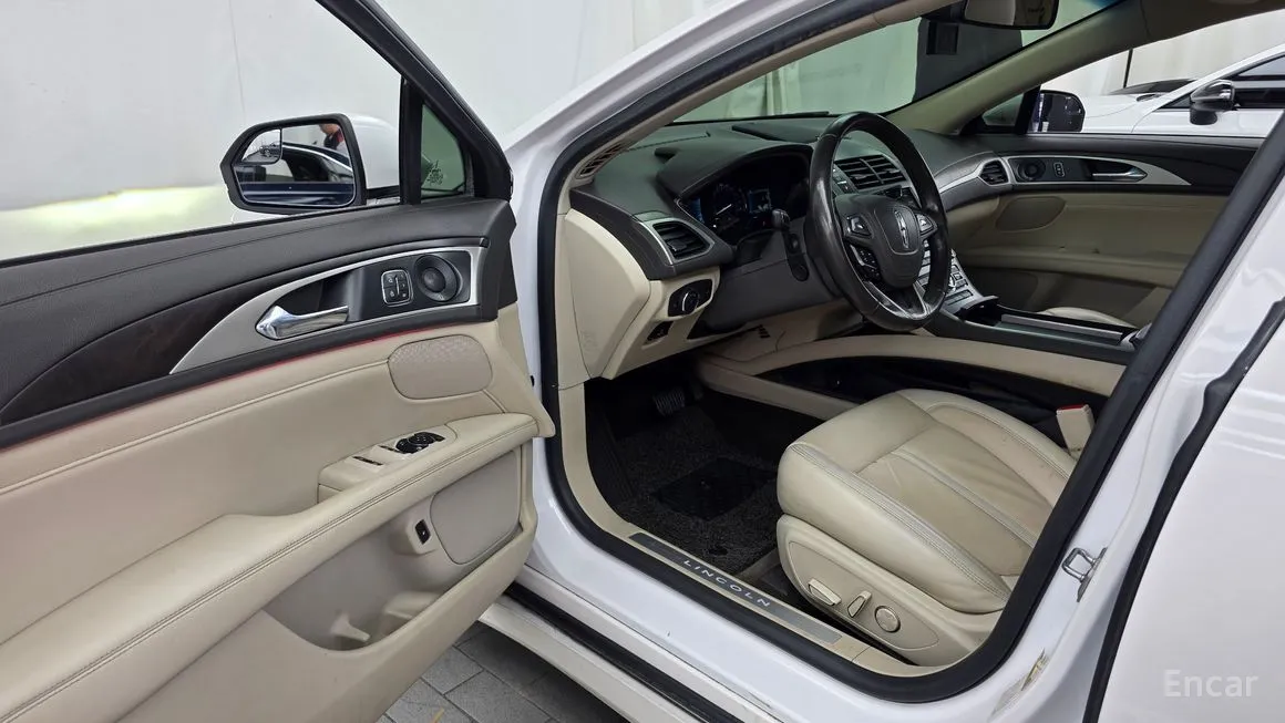 Lincoln MKZ