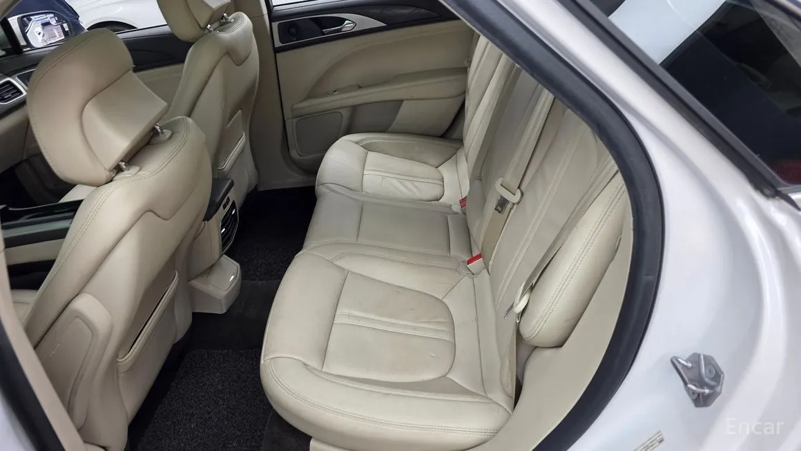 Lincoln MKZ