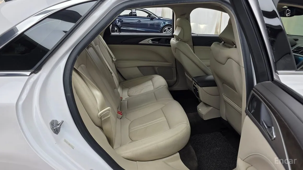 Lincoln MKZ
