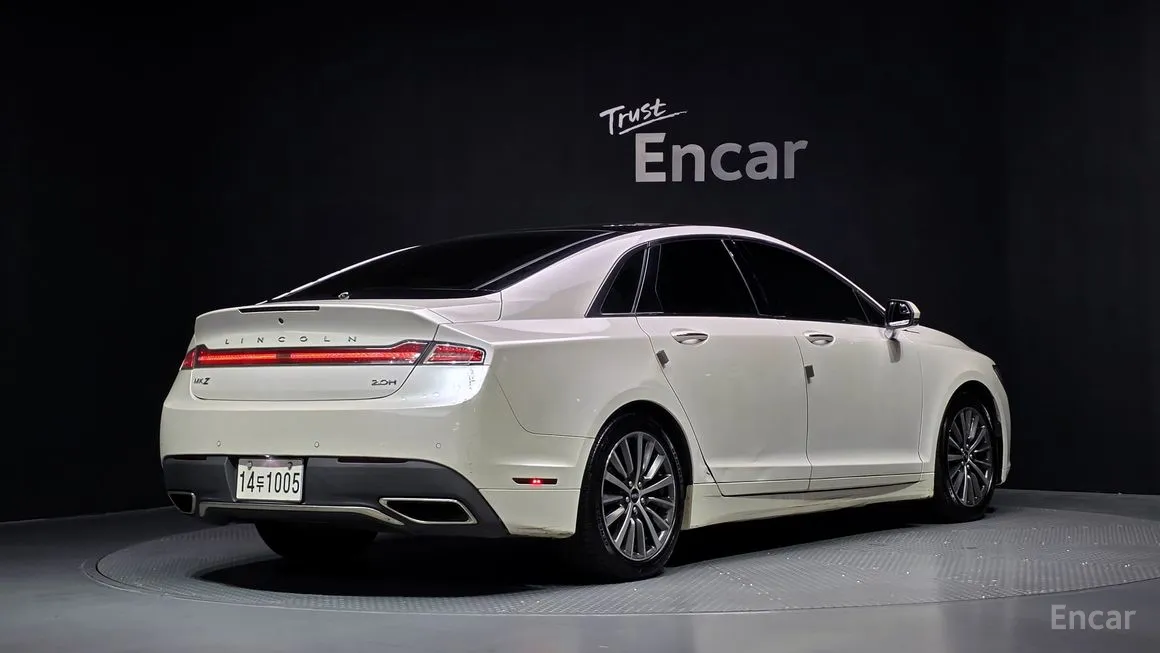 Lincoln MKZ