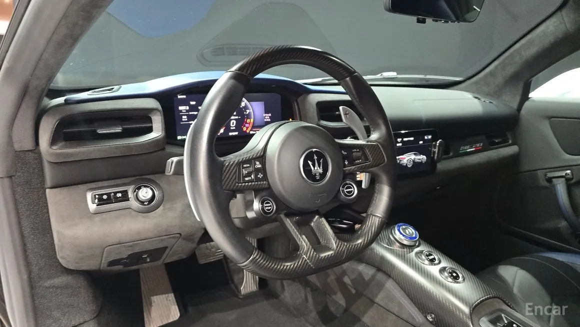 Maserati MC20