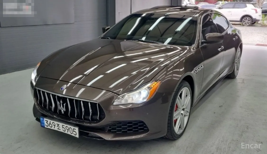 Maserati Quattroporte