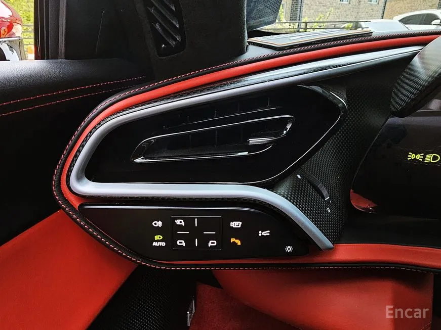 Ferrari 296