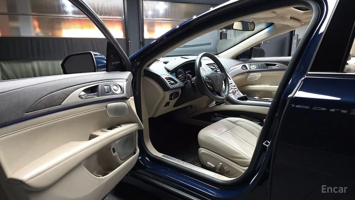 Lincoln MKZ