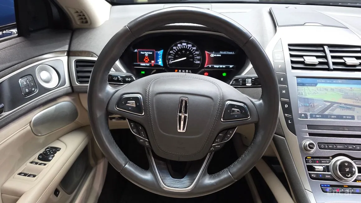 Lincoln MKZ
