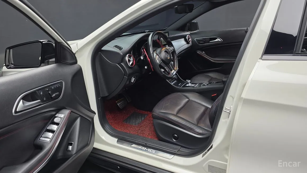 Mercedes-Benz GLA-Class