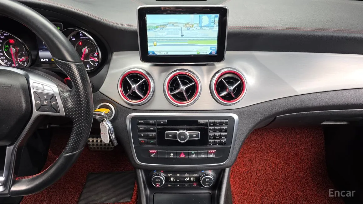 Mercedes-Benz GLA-Class
