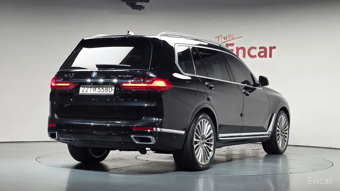 BMW X7