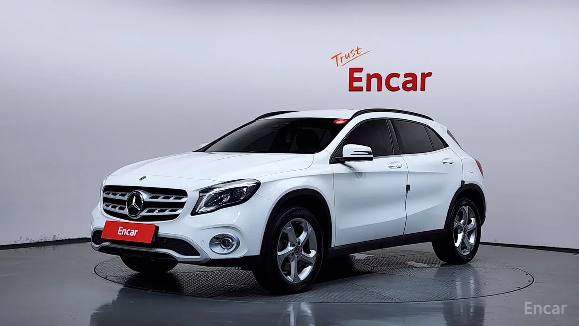 Mercedes-Benz GLA-Class