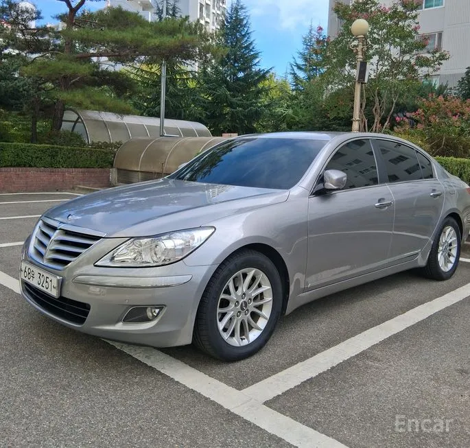 Hyundai Genesis