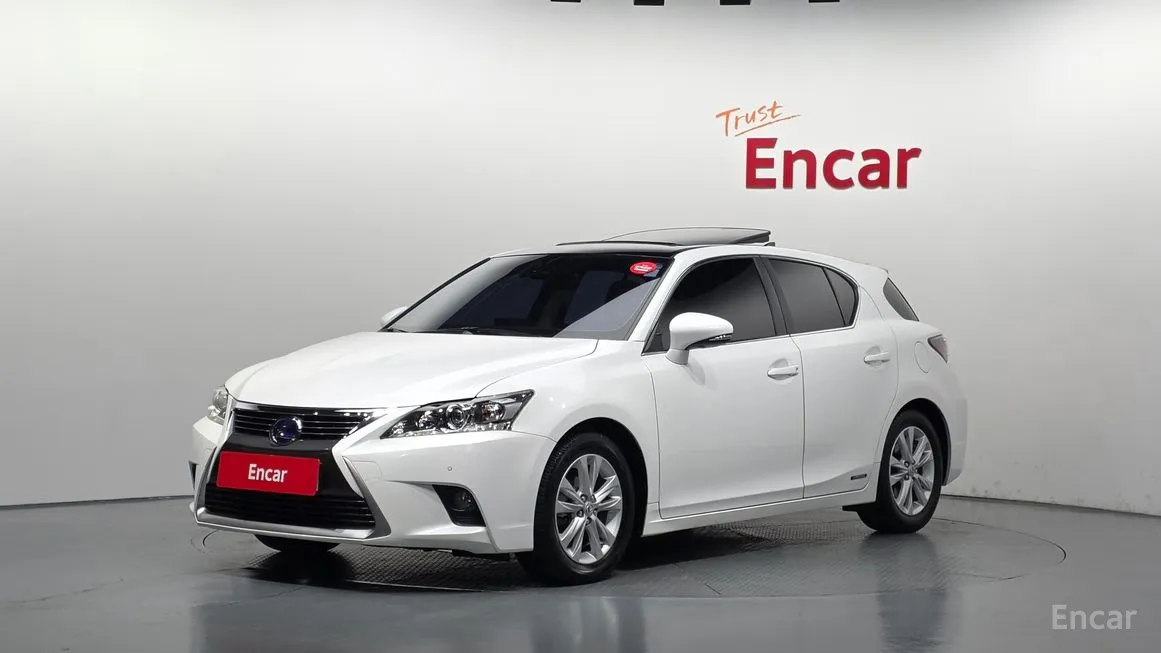 Lexus CT200h