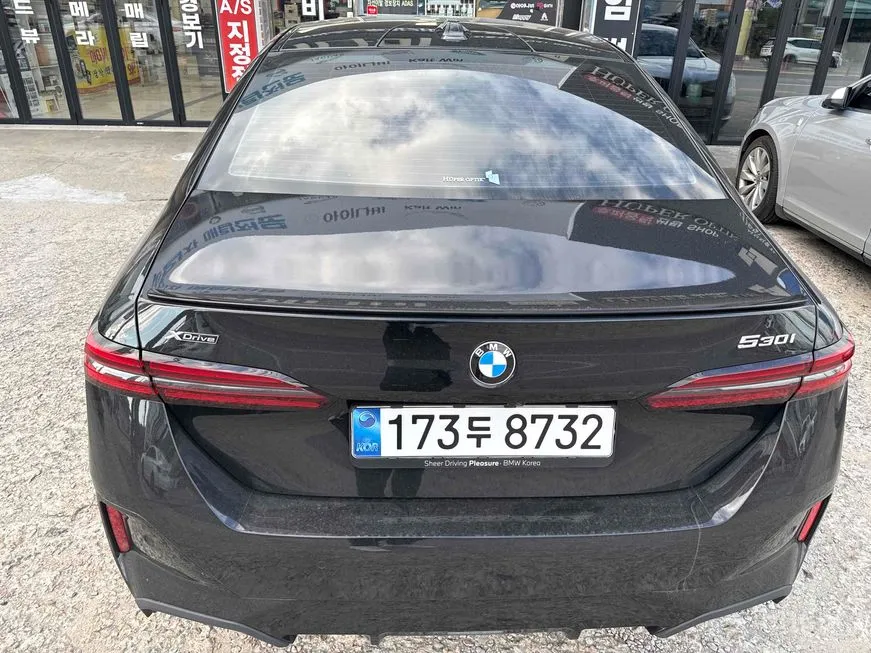 BMW 5-Series