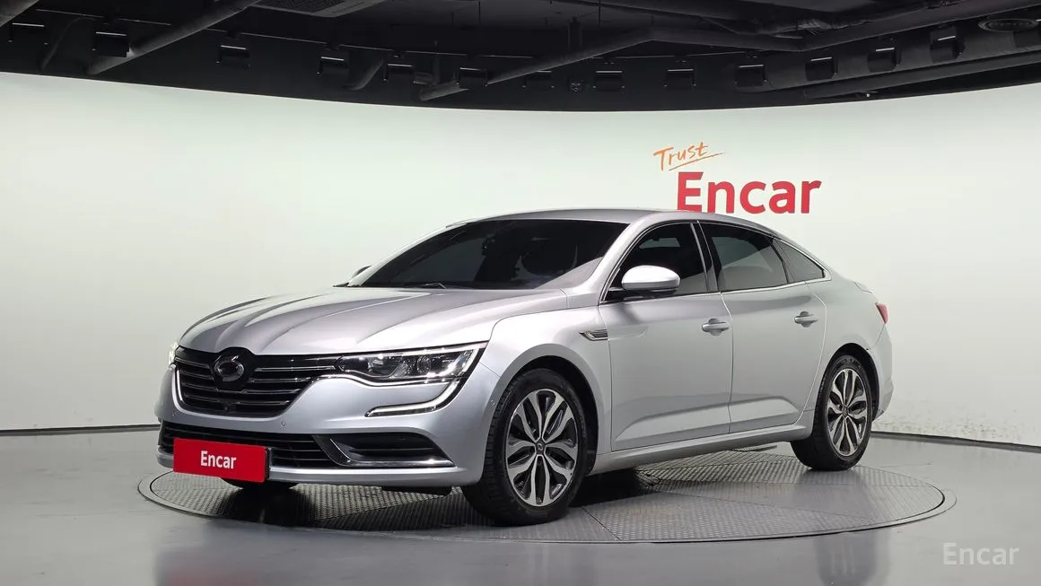 Renault SM6