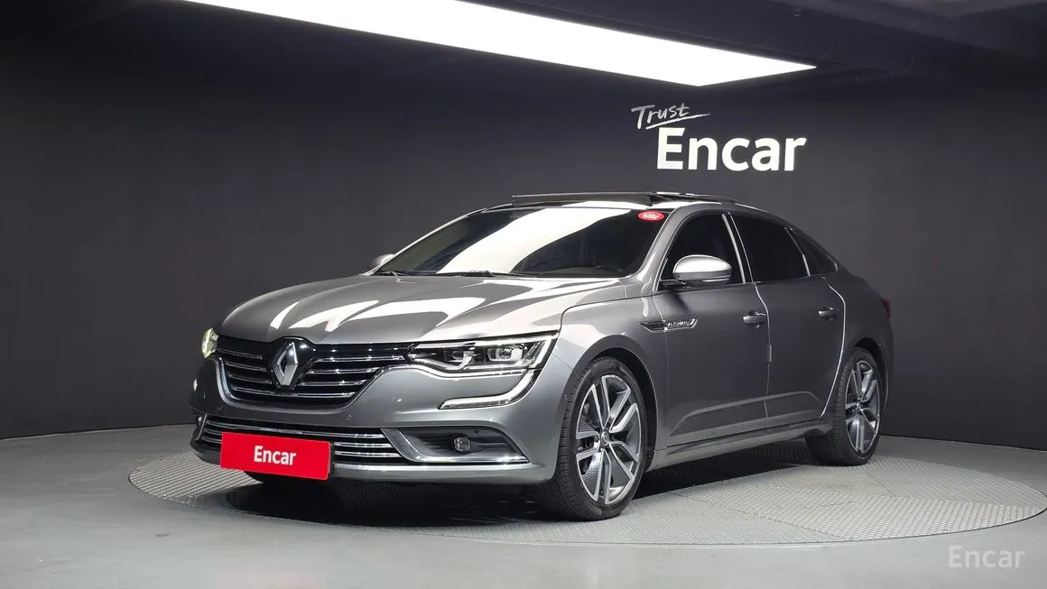 Renault SM6