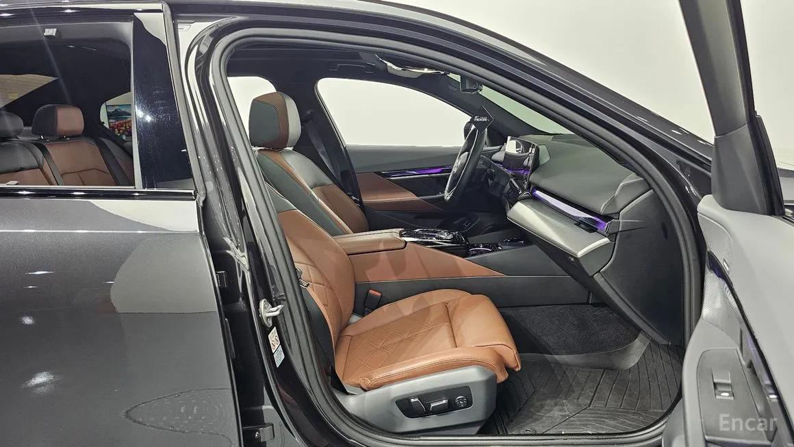 BMW i5