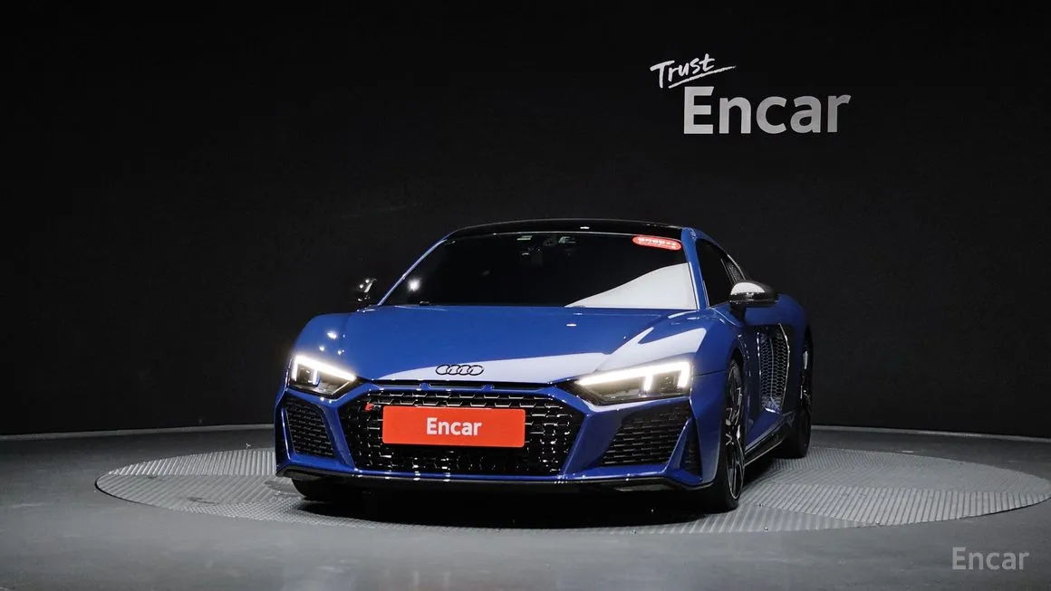 Audi R8