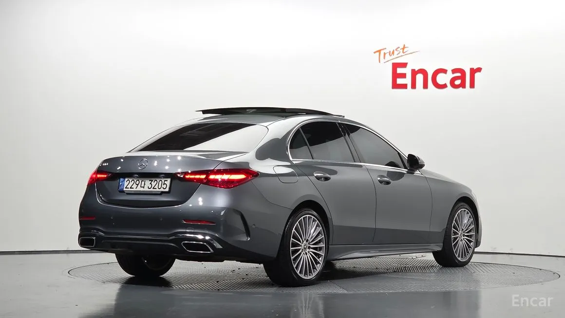 Mercedes-Benz C-Class