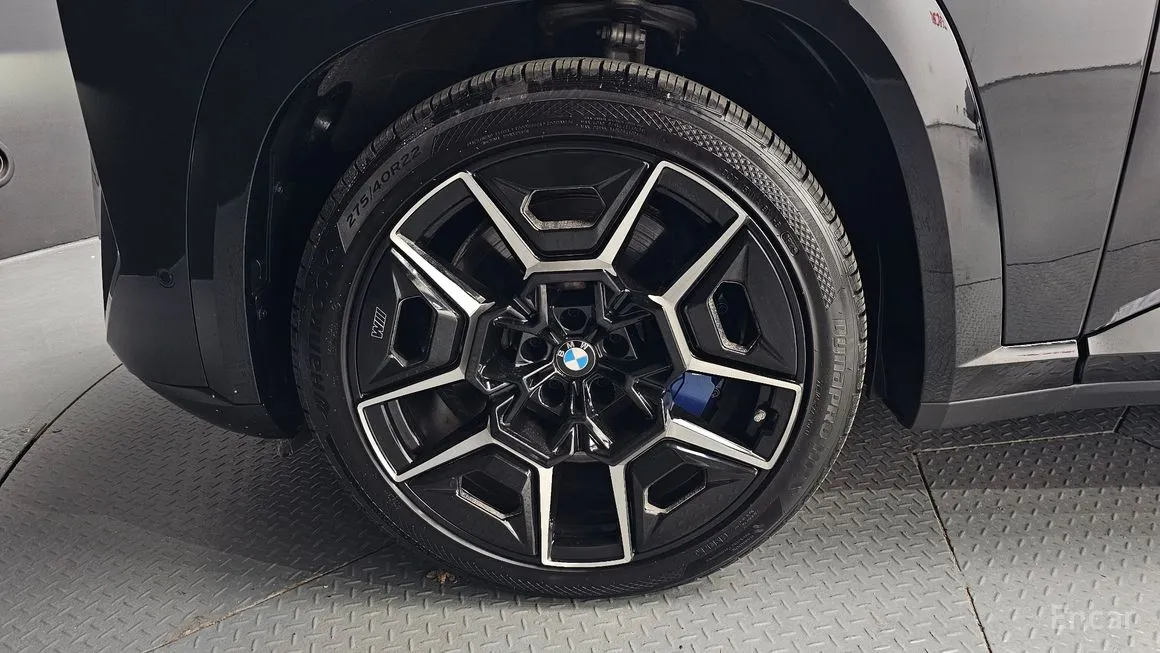BMW XM