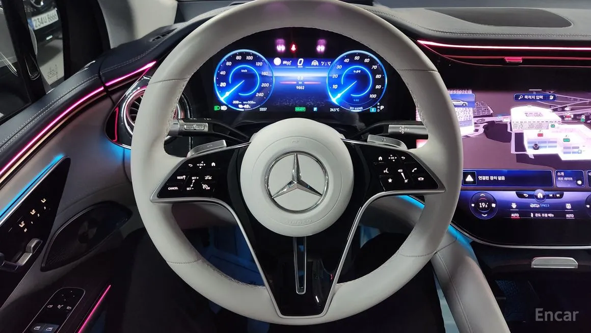 Mercedes-Benz EQS