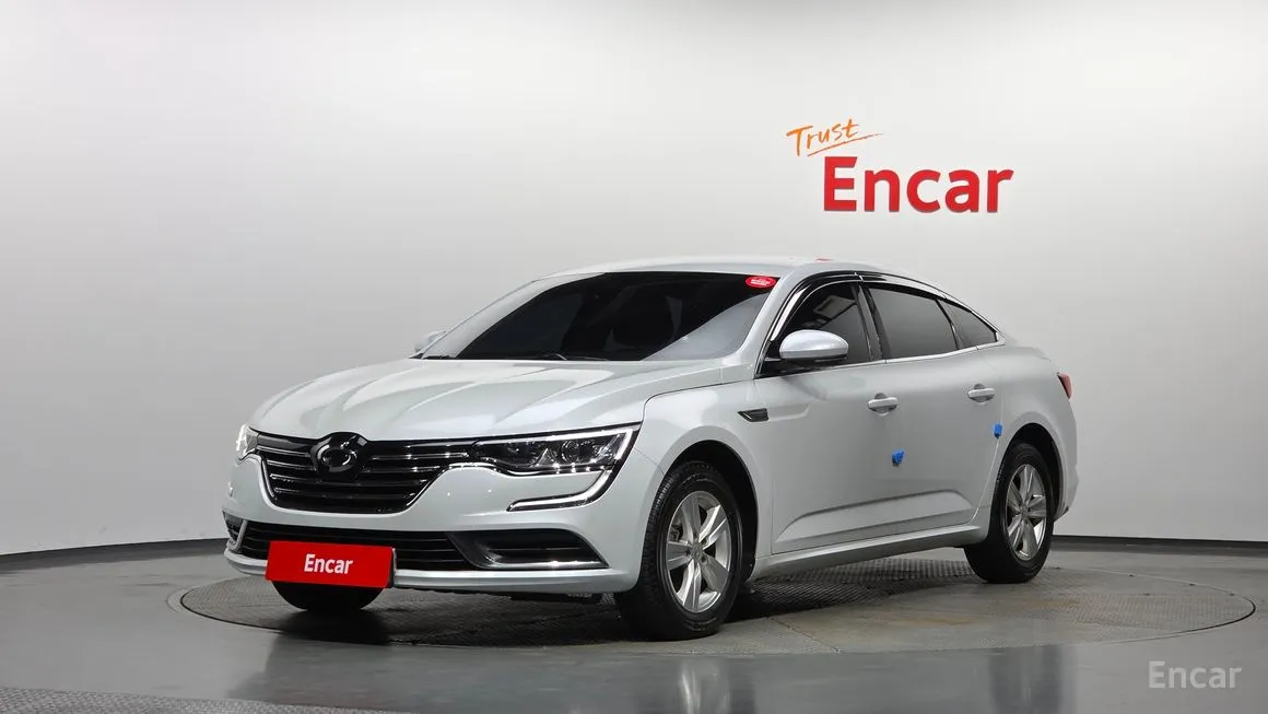 Renault SM6