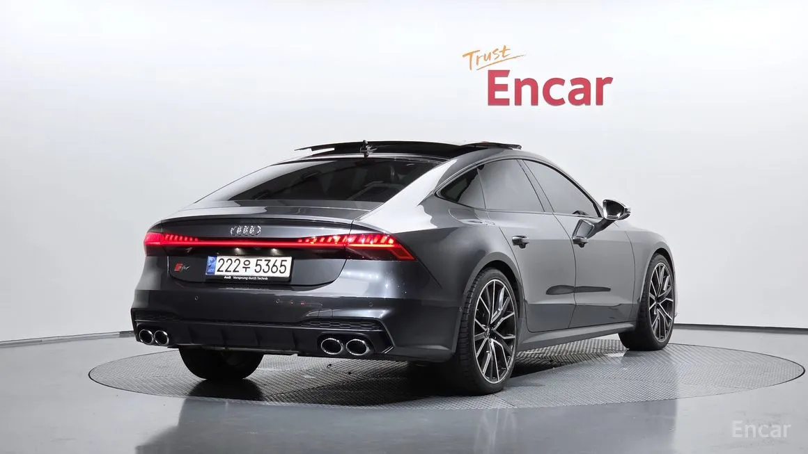 Audi S7