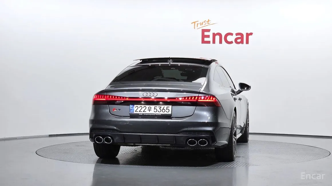 Audi S7