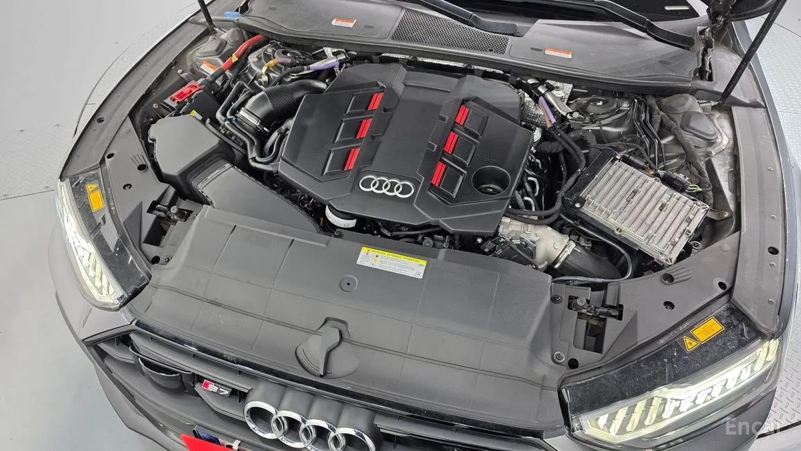 Audi S7
