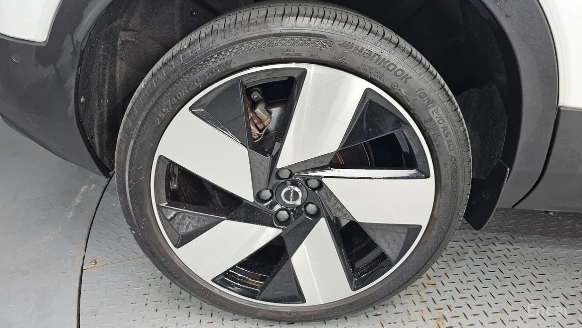 Volvo C40