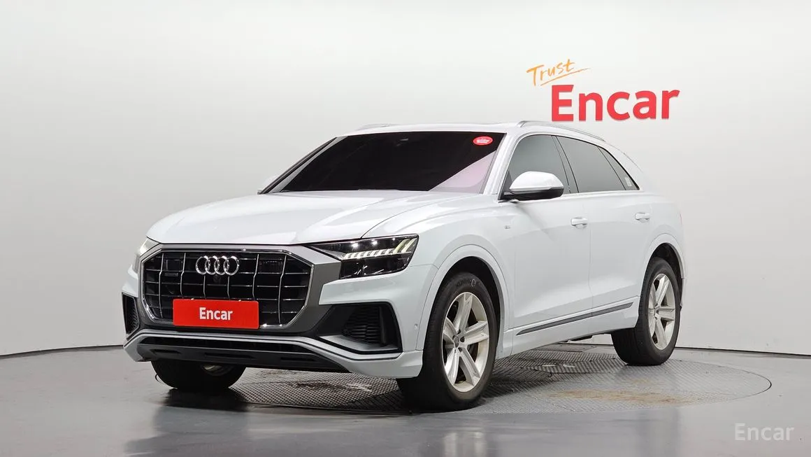 Audi Q8