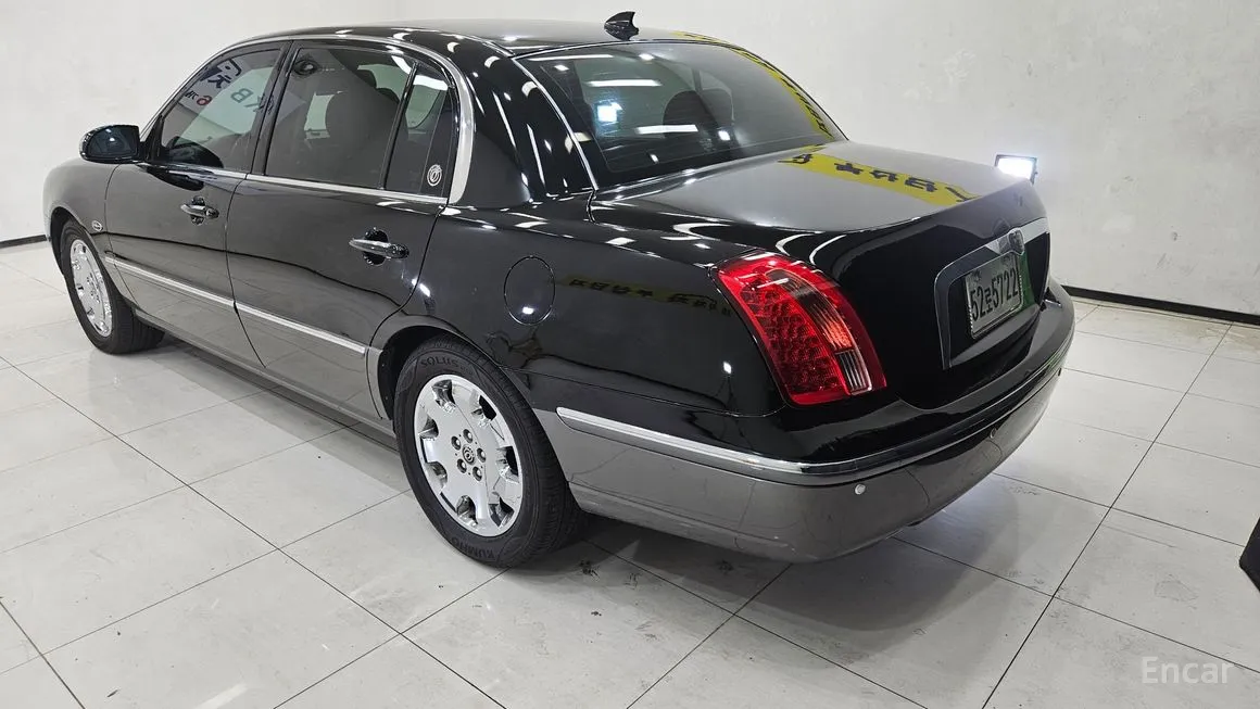 Kia OPIRUS