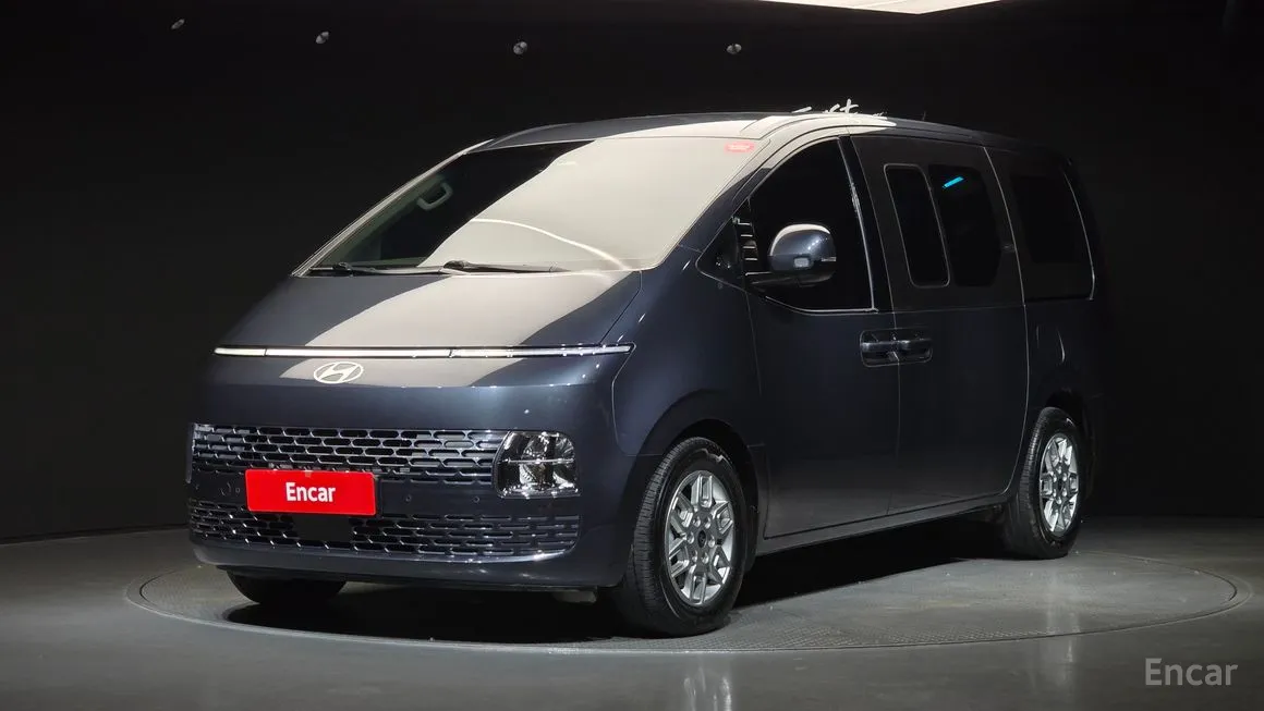 Hyundai Staria