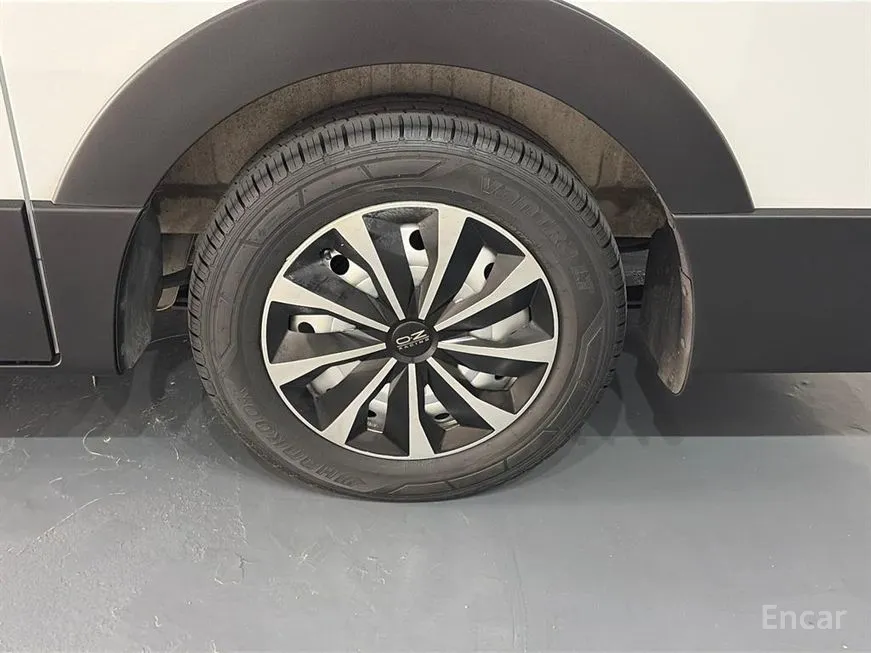 Hyundai ST1