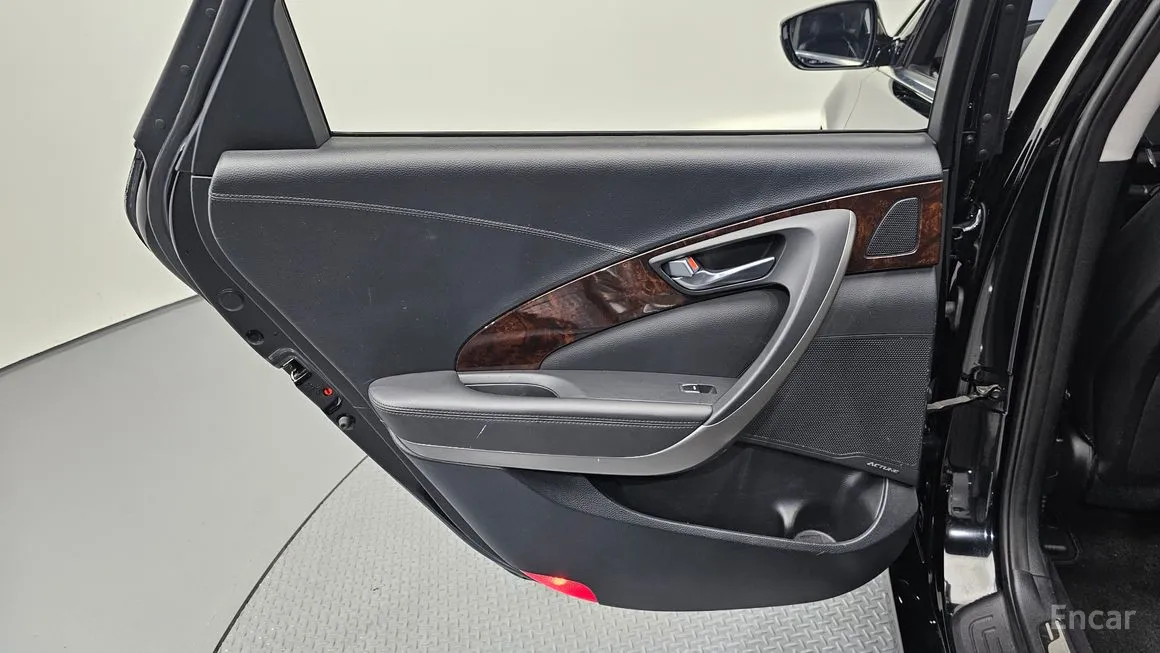 Hyundai Aslan